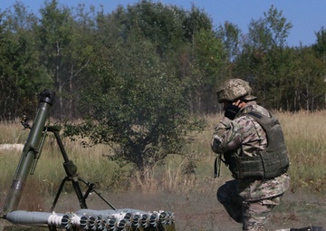 Mustangs and Ukrainians improve mortar skills