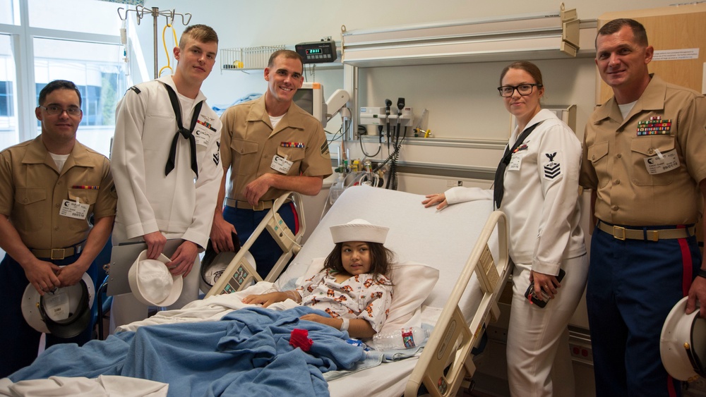 USS America (LHA 6) Sailors and Marines Visit Childrens Hospital During Fleet Week 2016