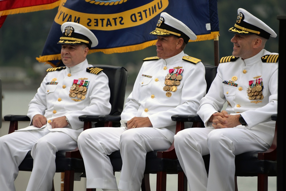 NAVSUP FLC Puget Sound Holds Change of Command