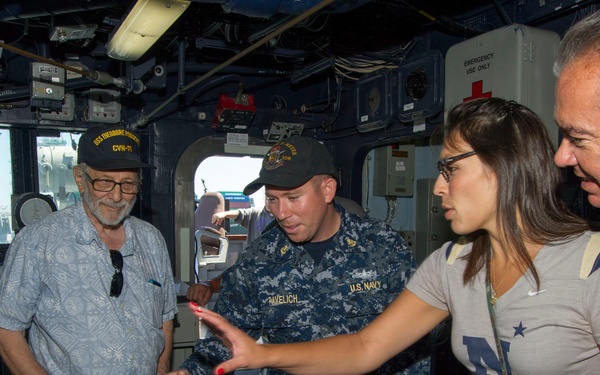 Ship Tours at LA Fleet Week 2016