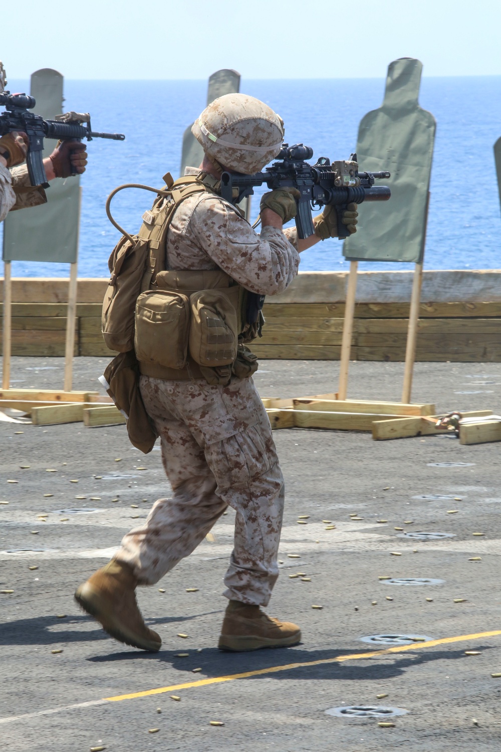 22nd MEU Marines Shoot and Move Aboard USS San Antonio