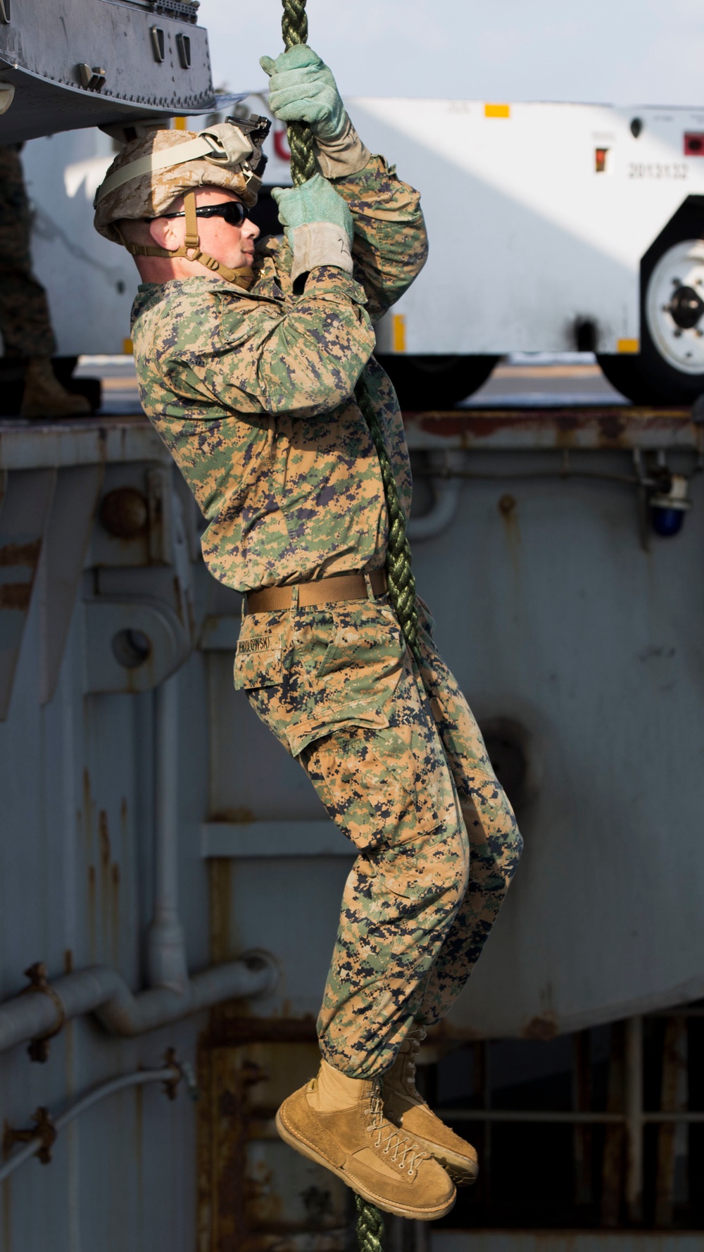 22nd MEU Marines Fast Rope Aboard USS Wasp