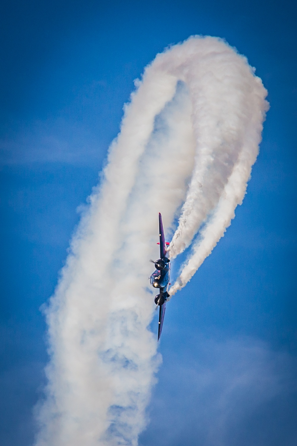 Sound of Speed Air Show performs for community above Missouri