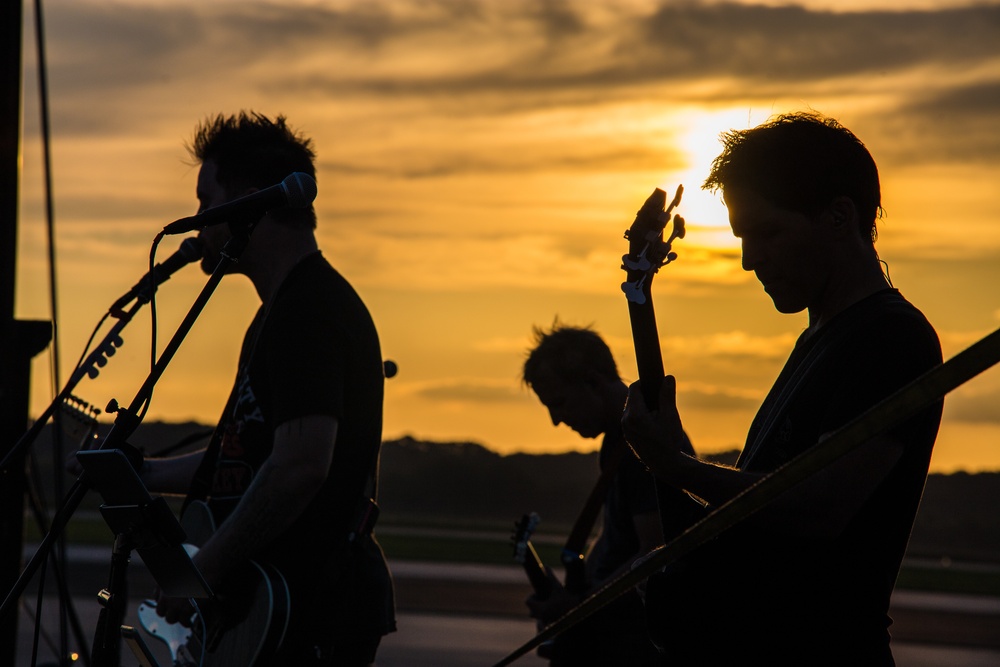 David Cook performs for community during air show