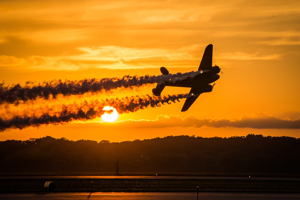 Sound of Speed Air Show performs for community above Missouri