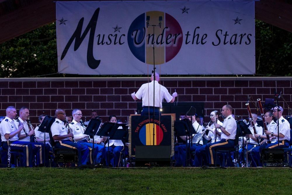 TRADOC Band finishes &quot;Music Under the Stars&quot; season series