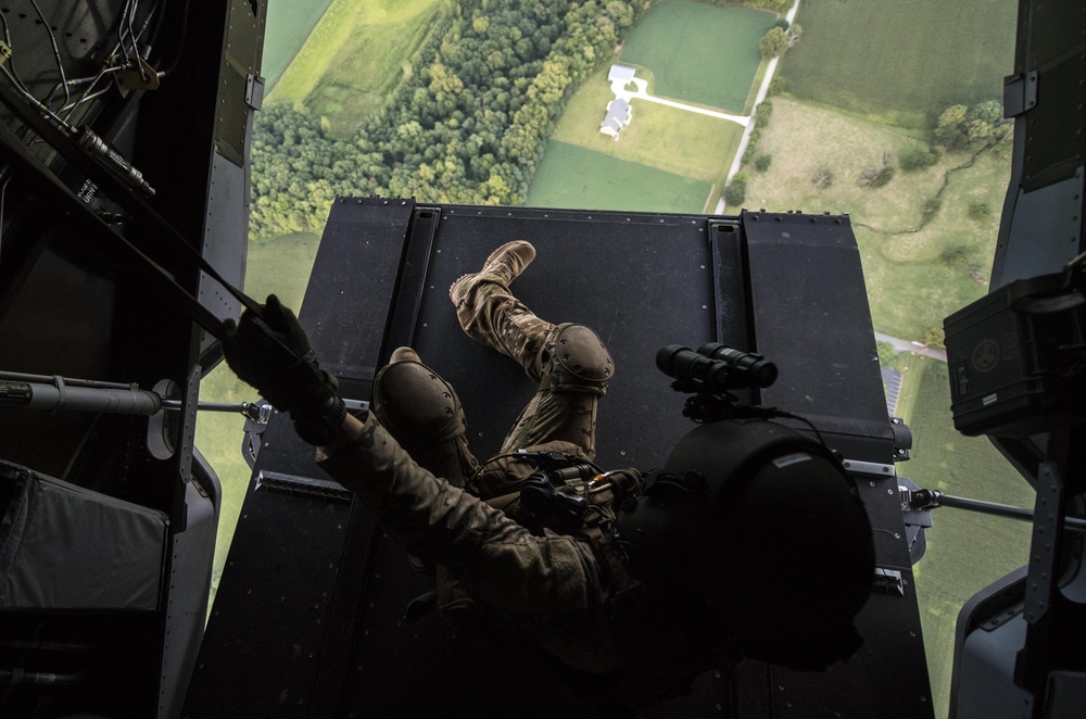 Airmen from the 1st SOMDG test their medical skills onboard a CV-22
