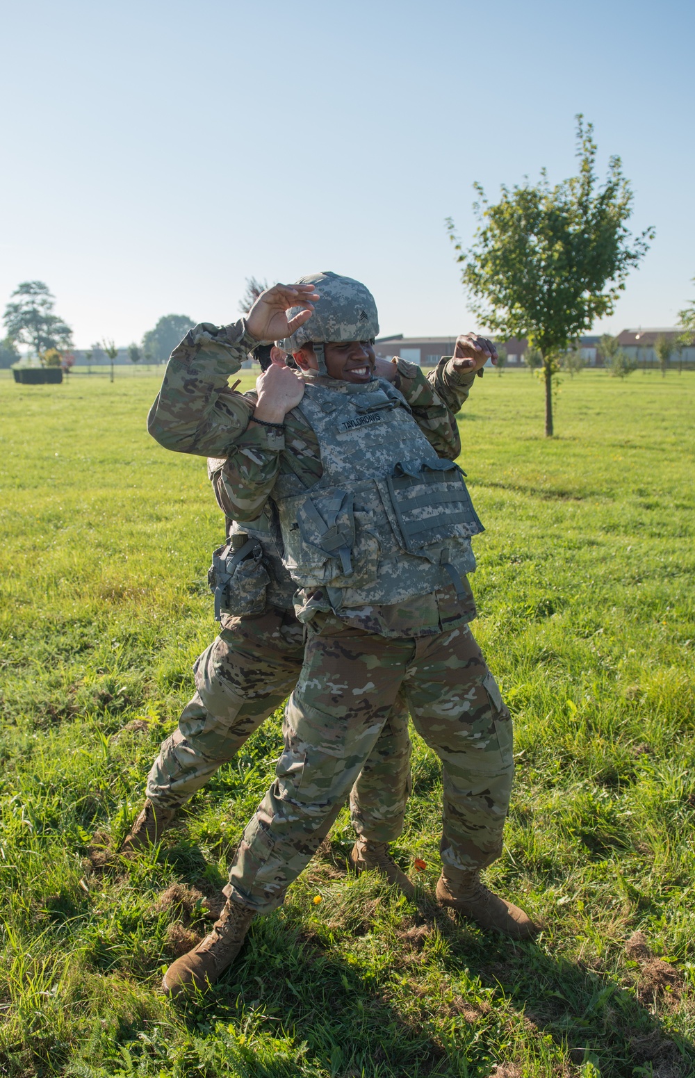 128th Signal Company practices React to Man to Man Contact Warrior Task