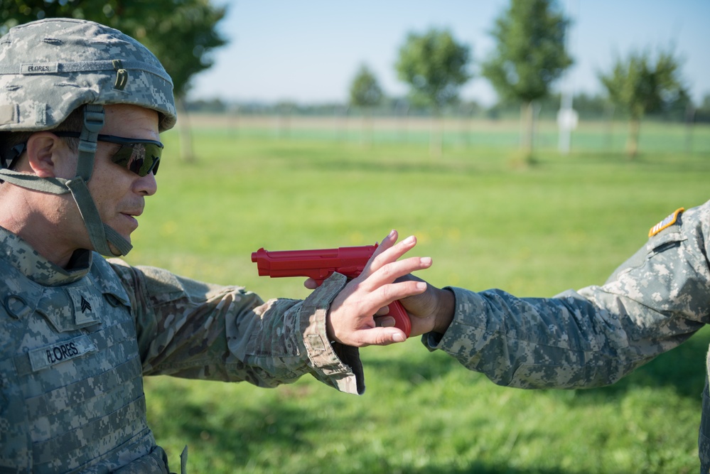 DVIDS - Images - 128th Signal Company practices React to Man to Man ...