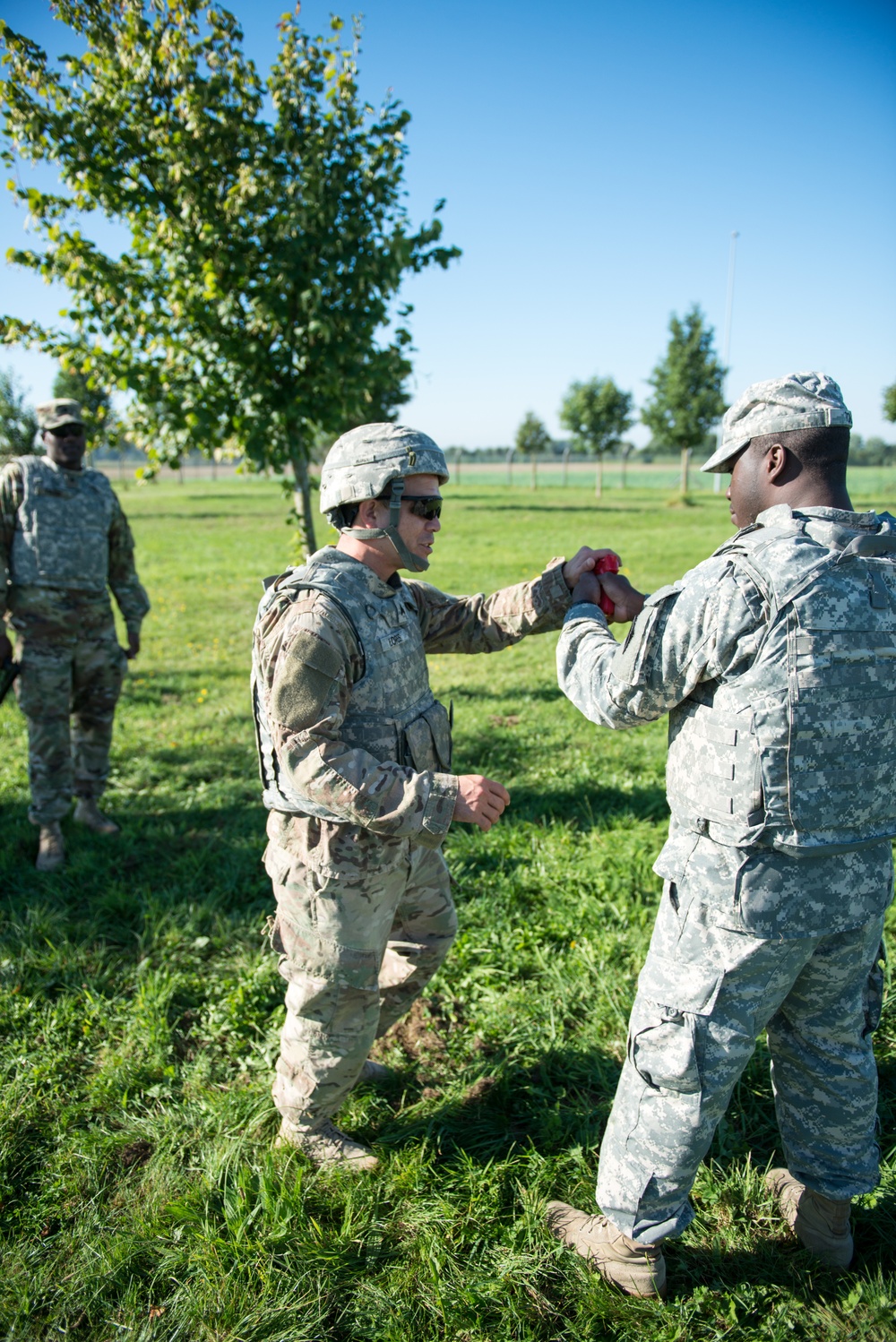 128th Signal Company practices React to Man to Man Contact Warrior Task