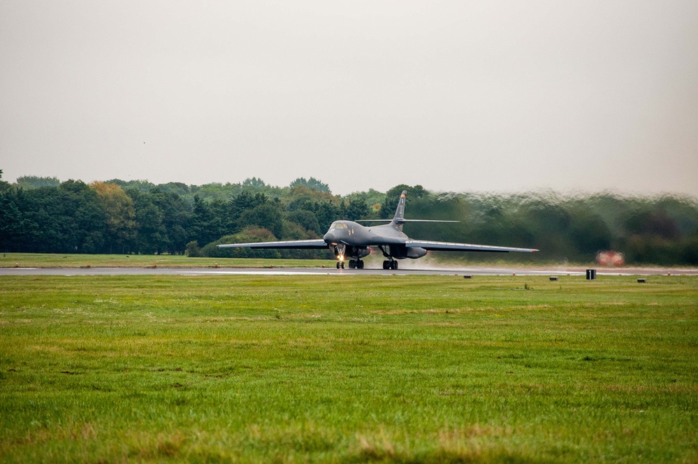 Dyess B-1 first flight for Ample Strike