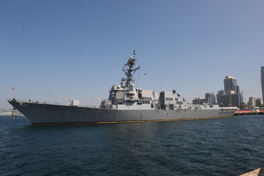 USS Kidd Pierside for San Diego Fleet Week 2016