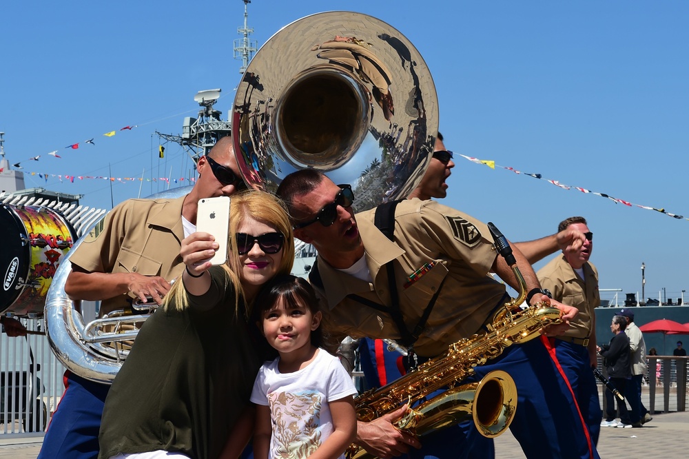 3rd Marine Aircraft Wing Brass Band Performs at San Diego Fleet Week 2016