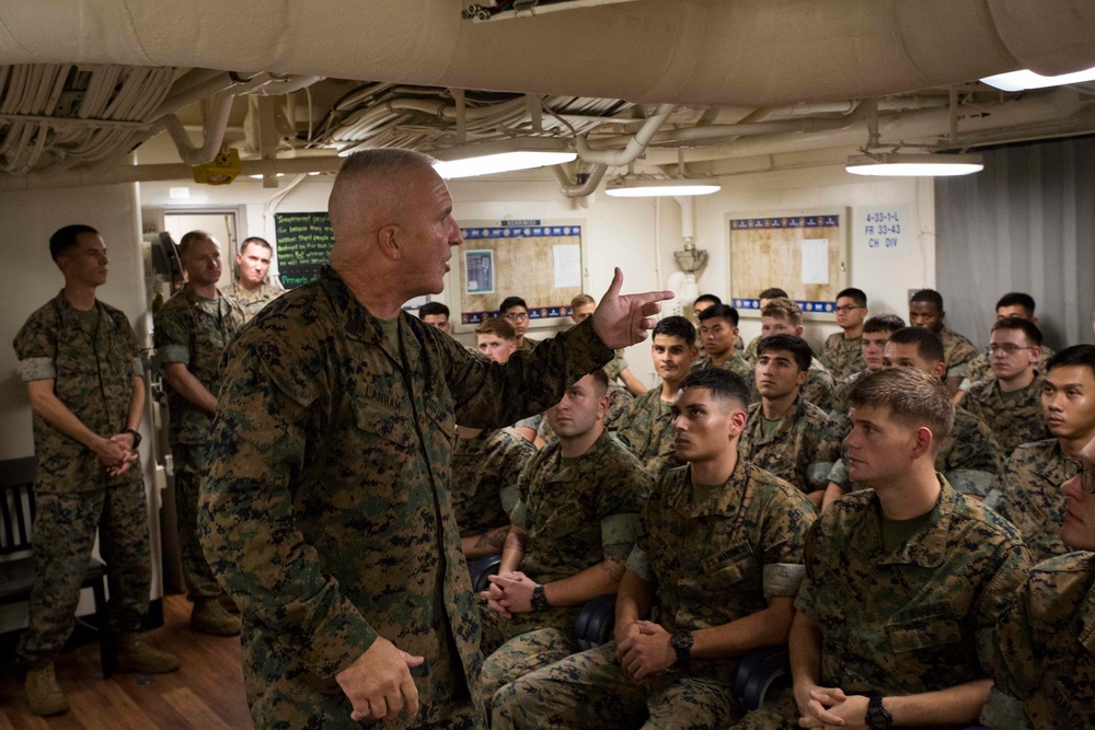 31st MEU commander visits Marines aboard USS Green Bay