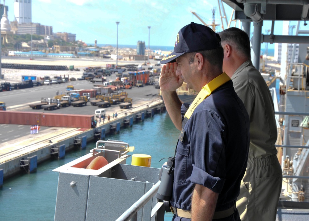 USS Frank Cable Departs Sri Lanka