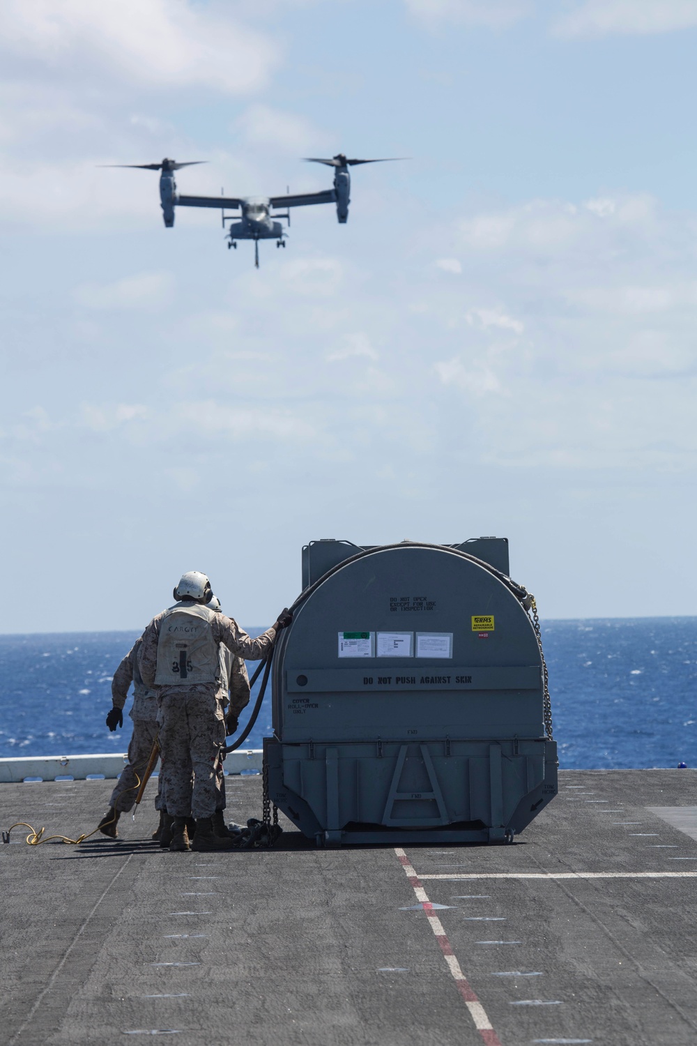 22nd MEU Marines Lift Harrier Engine from Wasp to Big Horn