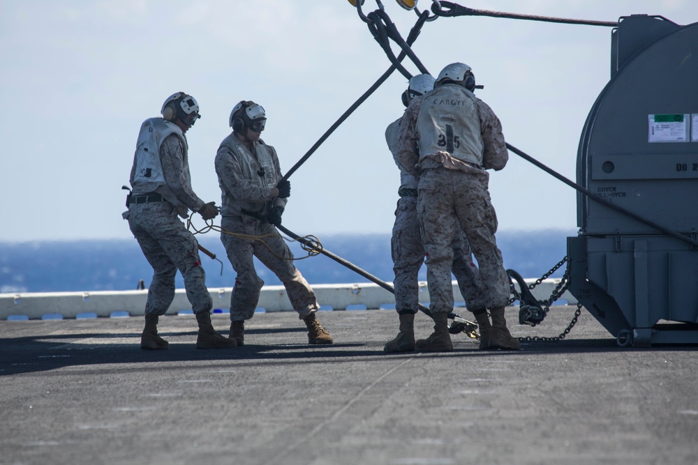 22nd MEU Marines Lift Harrier Engine from Wasp to Big Horn