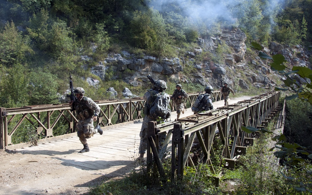 Minnesota National Guard, Montenegro Armed Forces conduct react to contact drills