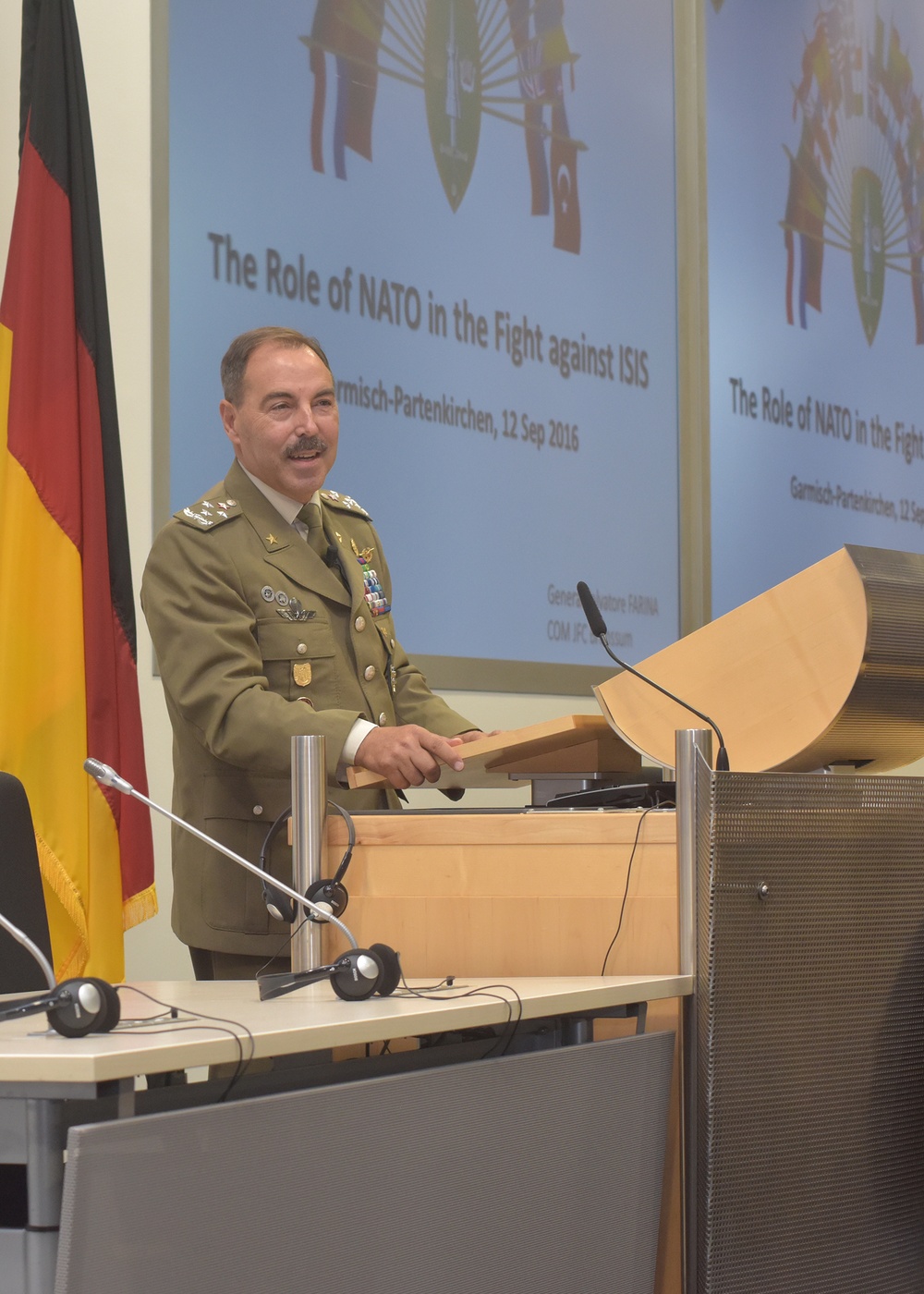 Italian Army Gen. Salvatore Farina Speaks at Marshall Center Senior Executive Seminar