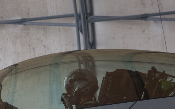 Valiant Shield 16: F-22 Preflight Check