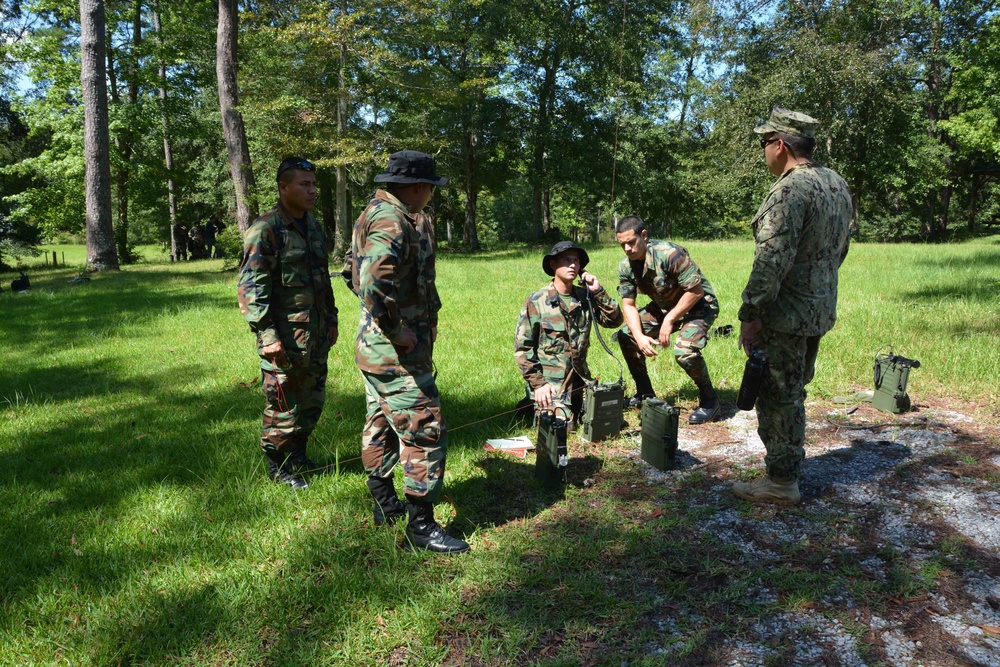 NAVSCIATTS' Students Learn Tactical Communications Techniques