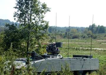 Croatian mobile infantry shows off Croatia’s military might during IR16