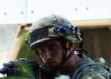 Croatian mobile infantry shows off Croatia’s military might during IR16