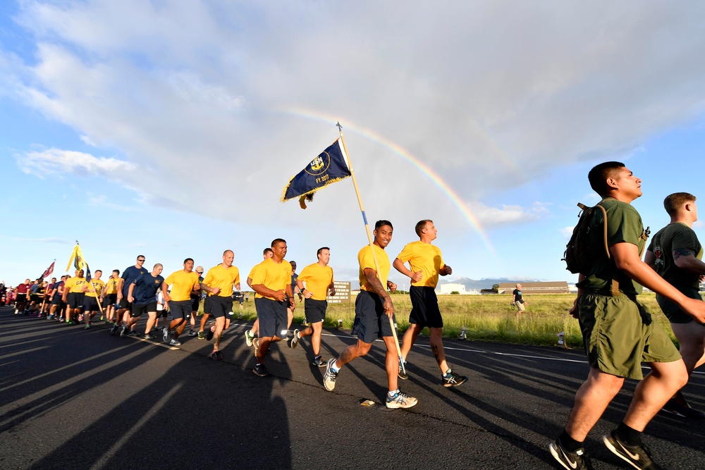 Thousands Gather at Ford Island for 2016 Tripler Fisher House 8K