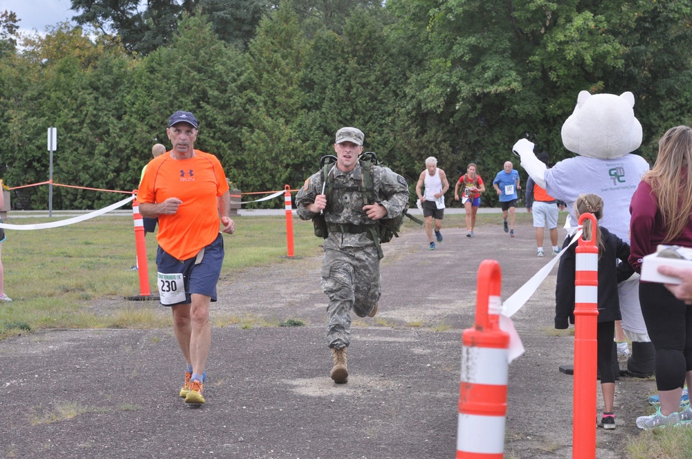 DVIDS Images 10th Annual Vermont Remembers Run [Image 9 of 21]