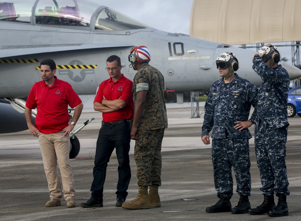 Valiant Shield 16: Rear Adm. Hurley visits Marines
