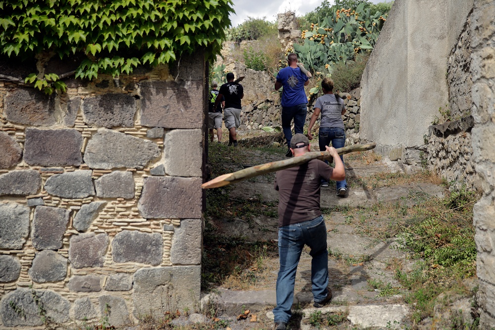 Marines restore historic Italian site