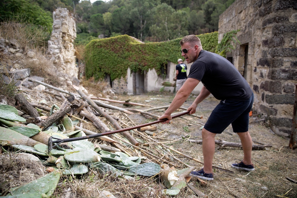 Marines restore historic Italian site