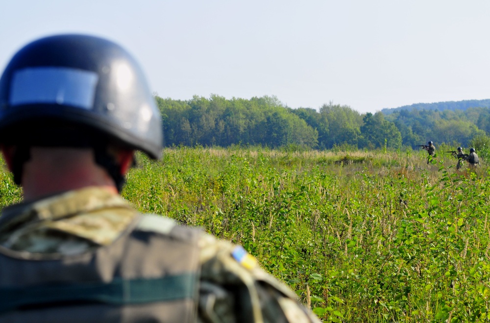 US Soldiers help develop cadre in Ukraine