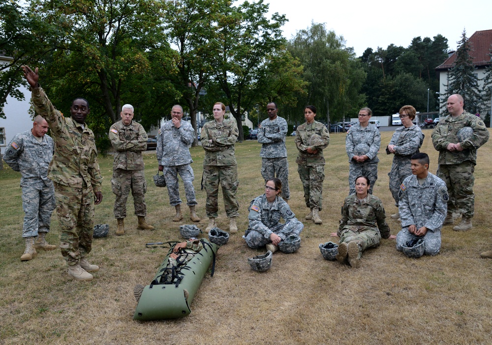 Army Reserve Medical Unit practices MEDEVAC with active duty Blackhawk