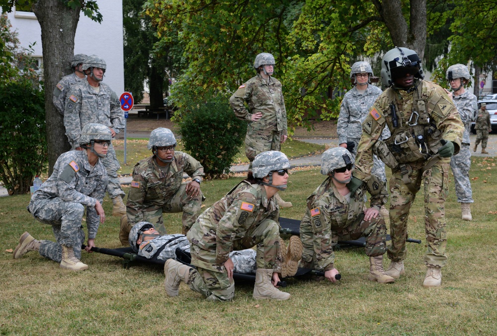 Army Reserve Medical Unit practices MEDEVAC with active duty Blackhawk