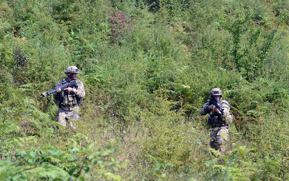 Montenegrin army, U.S. Minnesota Army National Guard conduct offensive operations