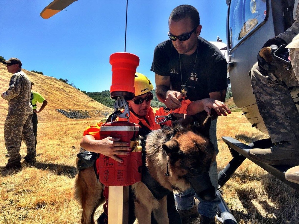 Cal Guard joins Northern California first responders for search-and-rescue response training