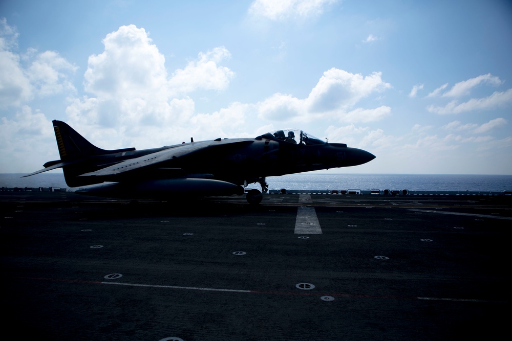 22nd MEU Marines Launch Strikes Against ISIL