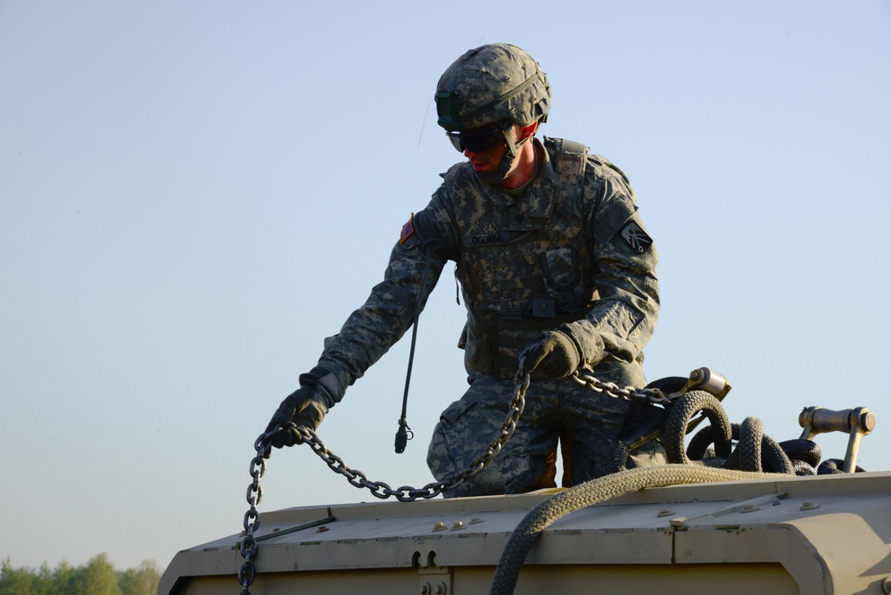 5thQMTADC CH-47 Chinook Sling Load Operation