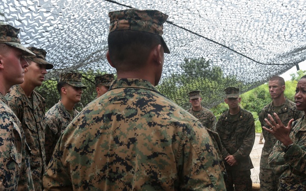 Valiant Shield 16: MACG-18 Commander visits with Marines on Tinian