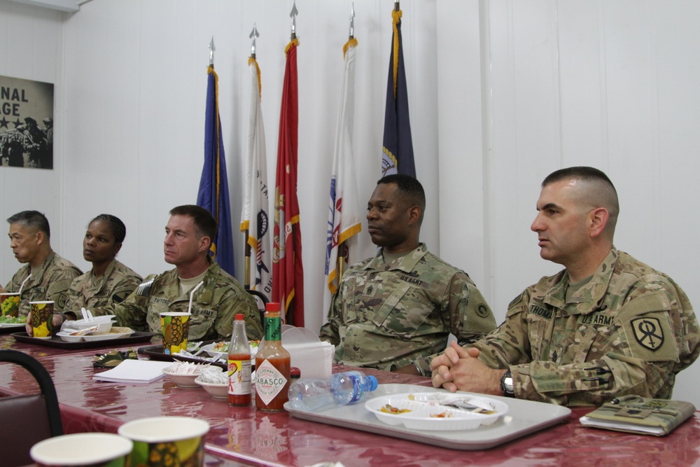CENTCOM CSM holds luncheon with 338th THOD Soldiers