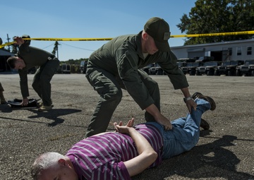 Blood and hostage takers: U.S. Army Reserve special agents train at Capital Shield for the first time