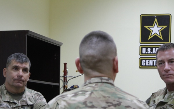 1st TSC CG briefs CENTCOM CSM on current sustainment status