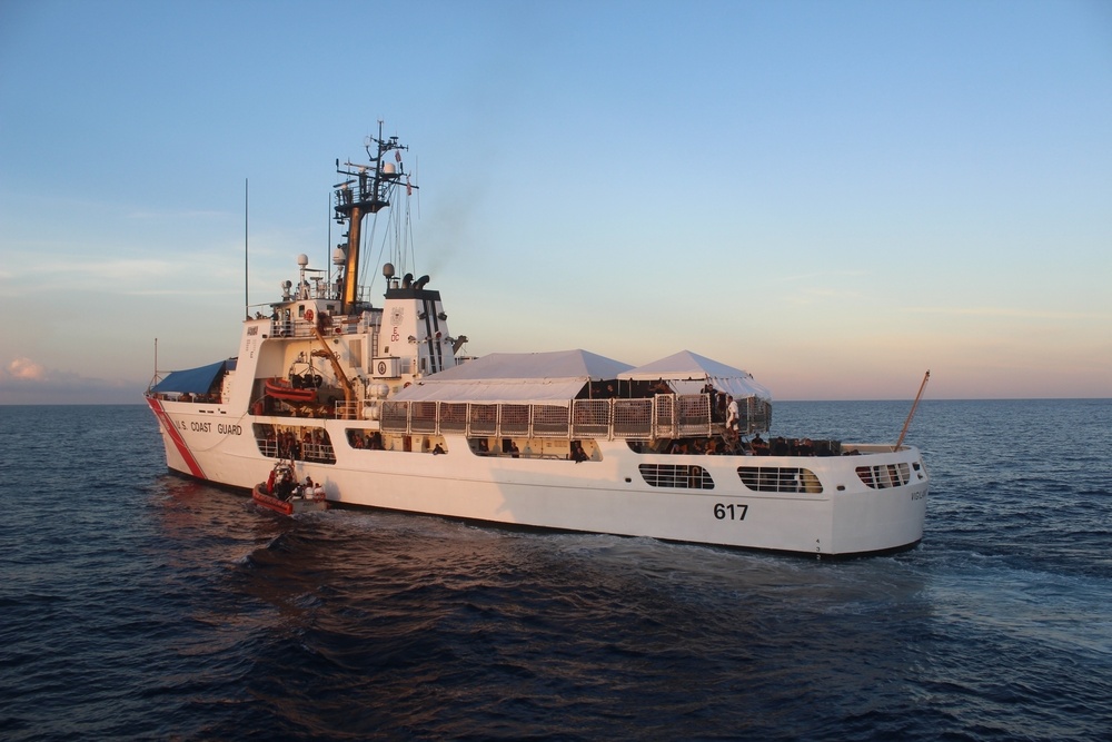 Coast Guard Cutter Vigilant migrant transfer
