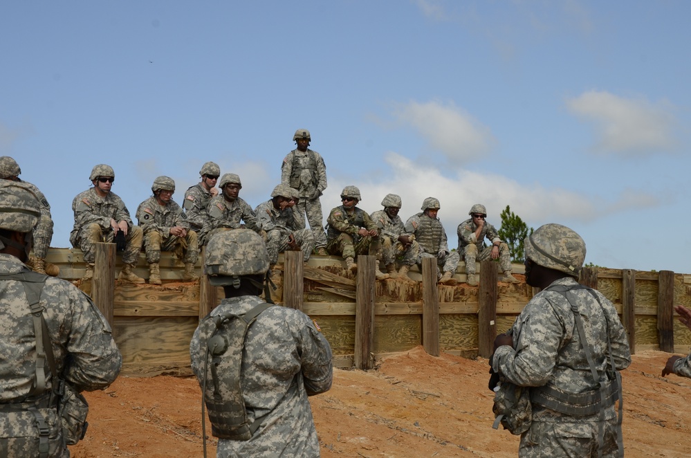 1050th Transportation, 151st Expeditionary Signal battalions conduct crew-served weapons training
