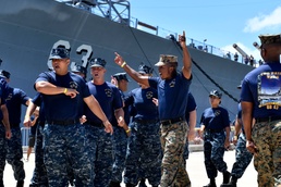 Military Spouses Complete Chief Petty Officer Season Together in Hawaii