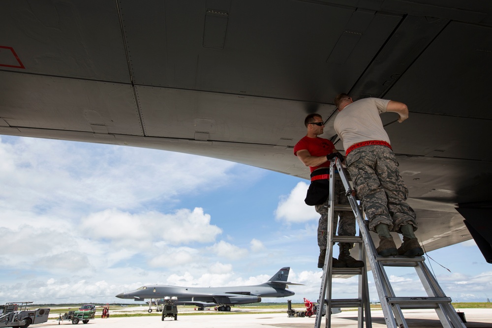 Valiant Shield 16: Aircraft armament systems technicians upkeep maintenance