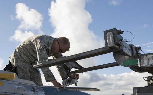 Valiant Shield 16: Aircraft armament systems technicians upkeep maintenance