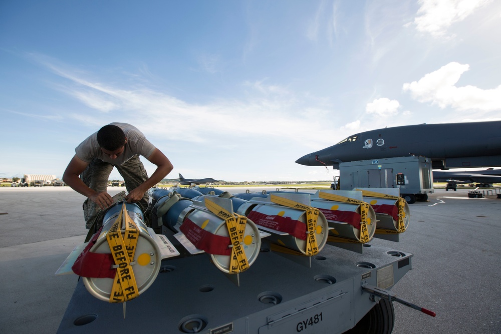 Valiant Shield 16: Aircraft armament systems technicians upkeep maintenance