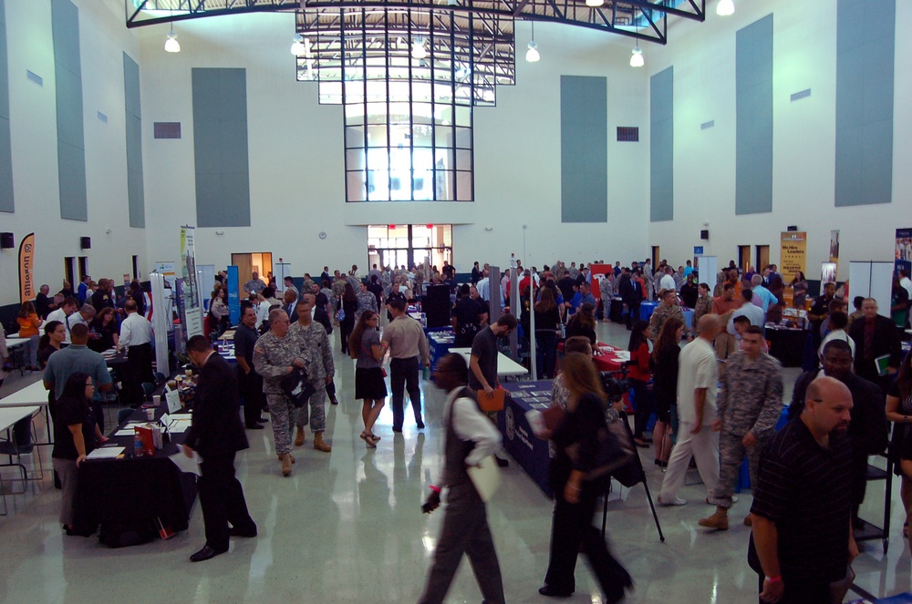 Hiring fair is a win for Soldiers and employers
